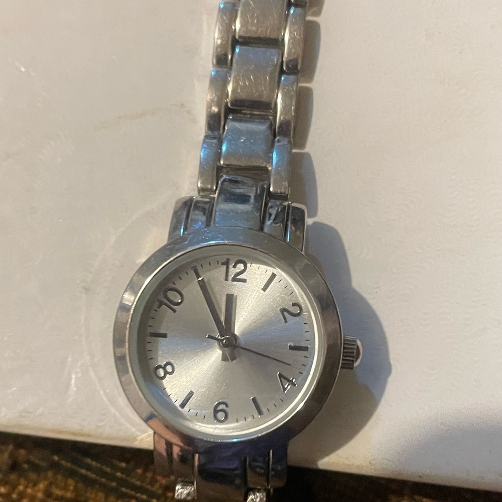 Watch - Picture 6 of 6